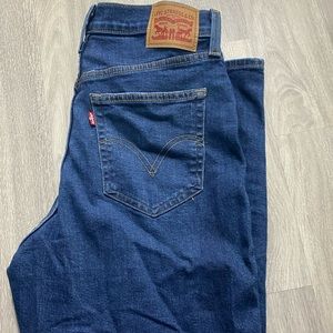 Mom Levi jeans